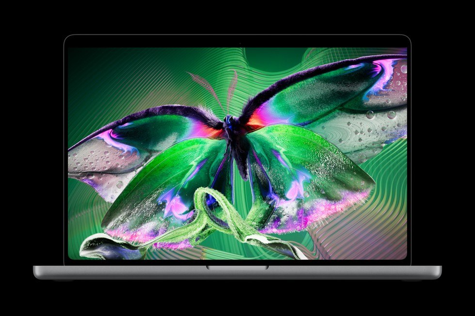 Apple MacBook Pro with PROLED XDR touchscreen OLED display