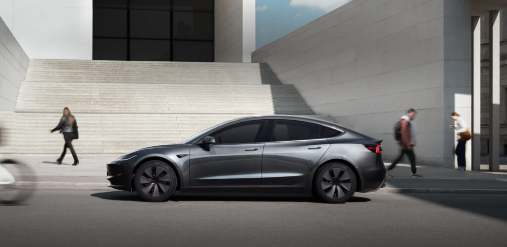 Tesla Model 3 Premium – official Tesla image